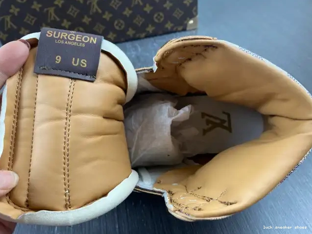 Reps LUCY x Air Jordan OFF-WHITE 1 LV 0611